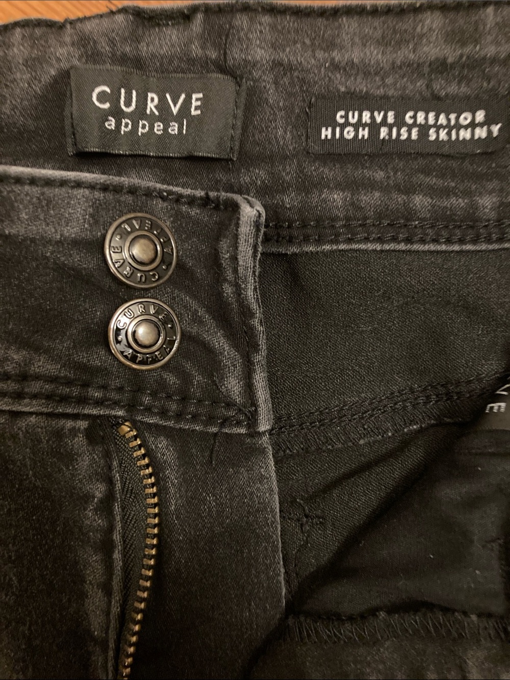 Curve Appeal 2 pair of Women’s Petite Jeans Light Blue and Black Size:2/26 - Picture 6 of 8